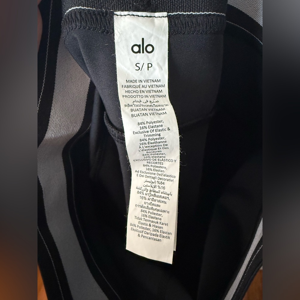 Alo Airlift High-Waist Suit Up Legging Black/White Sz S - Picture 6 of 8